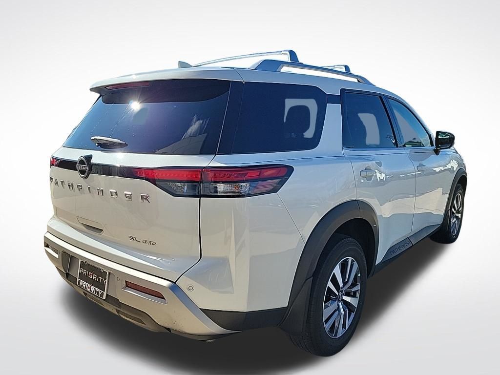 Thumbnail: 2023 Nissan Pathfinder - 5