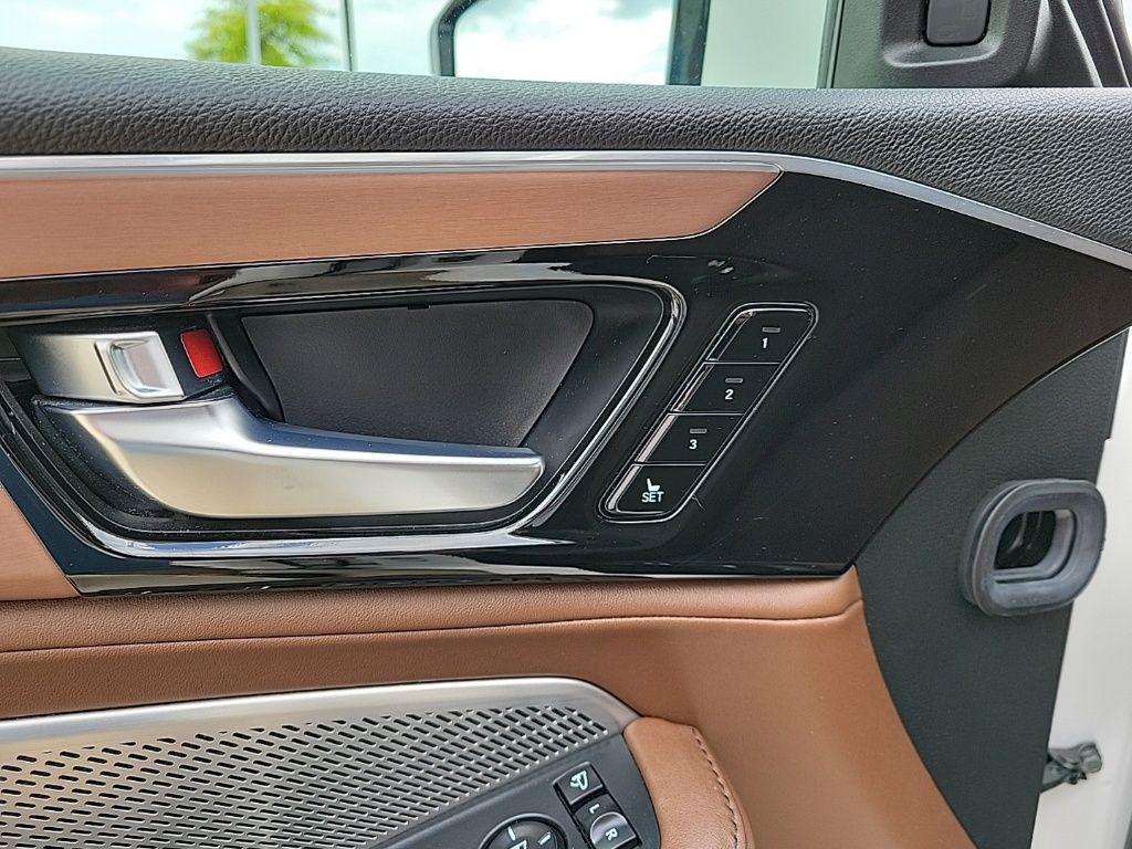 Thumbnail: 2023 Acura MDX - 33