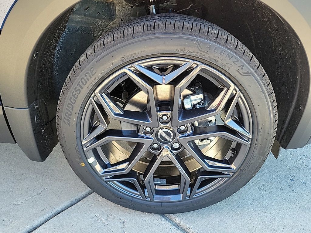 Thumbnail: 2025 Nissan Kicks - 9