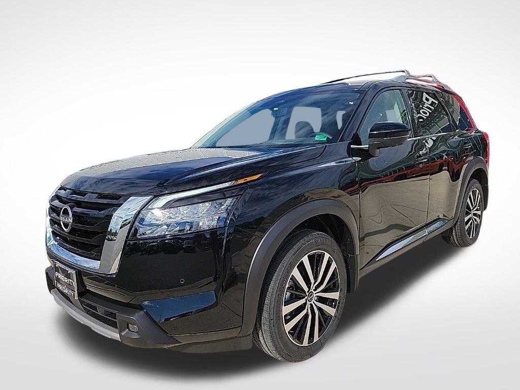Thumbnail: 2025 Nissan Pathfinder - 1