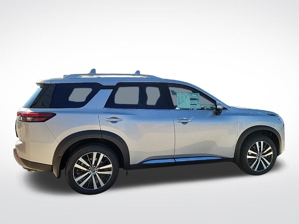 Thumbnail: 2025 Nissan Pathfinder - 6