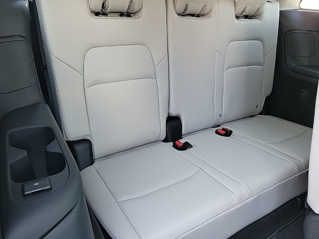 Thumbnail: 2026 Nissan Pathfinder - 16