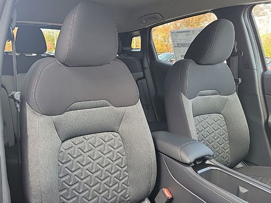 Thumbnail: 2026 Nissan Kicks - 12