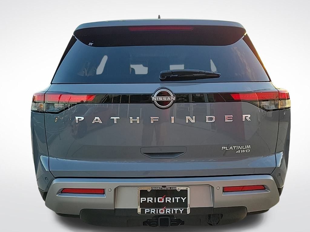 Thumbnail: 2025 Nissan Pathfinder - 4
