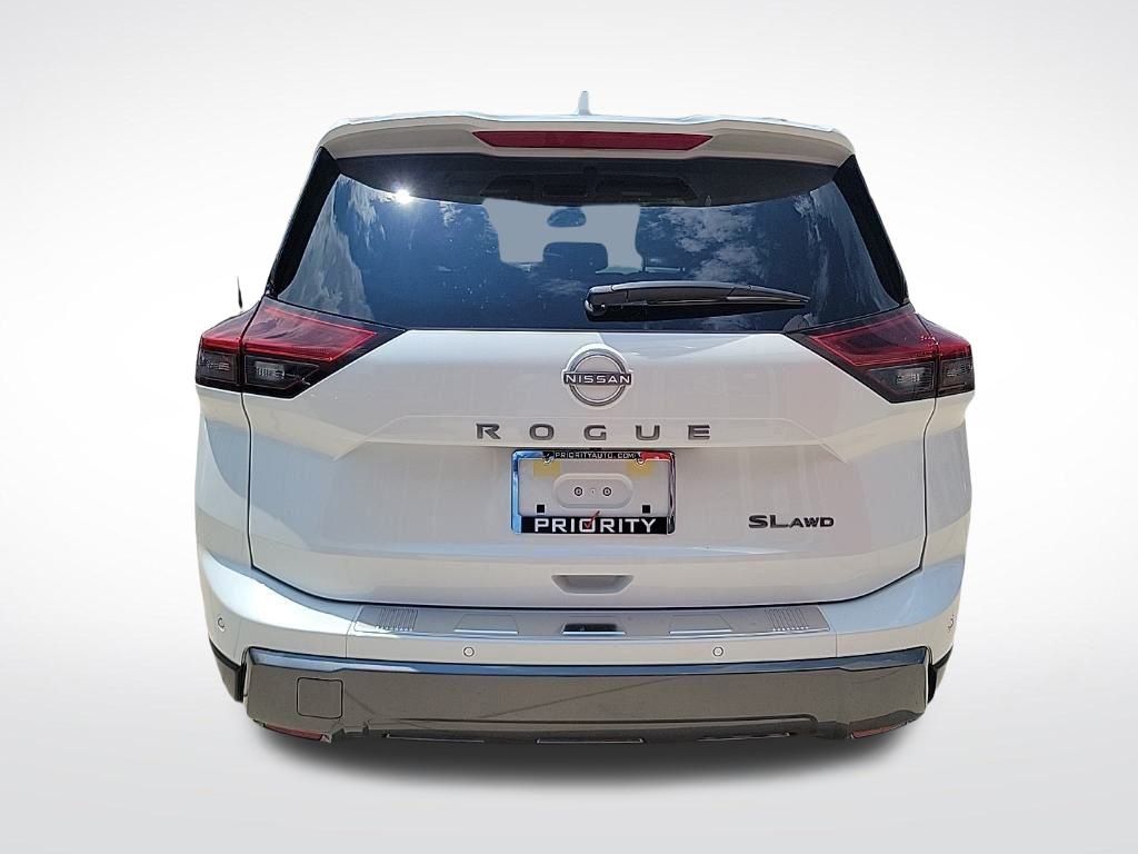 Thumbnail: 2025 Nissan Rogue - 4