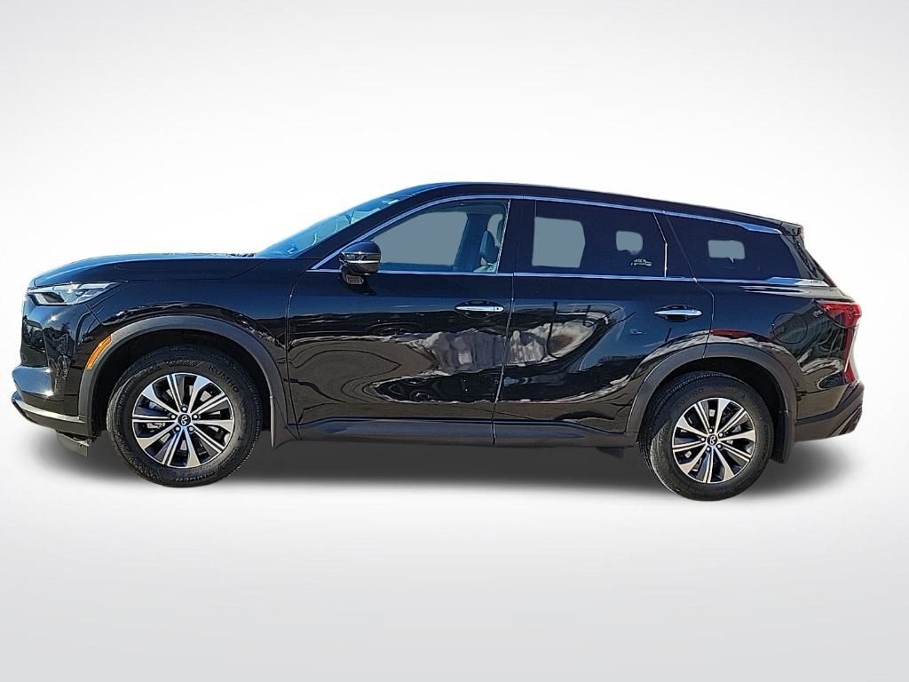 Thumbnail: 2023 INFINITI QX60 - 2