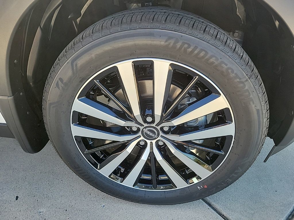 Thumbnail: 2025 Nissan Pathfinder - 9