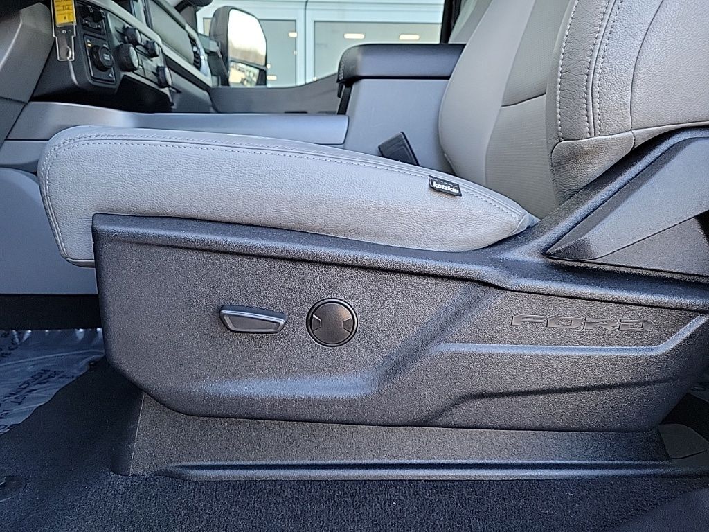 Thumbnail: 2023 Ford F-250 - 15