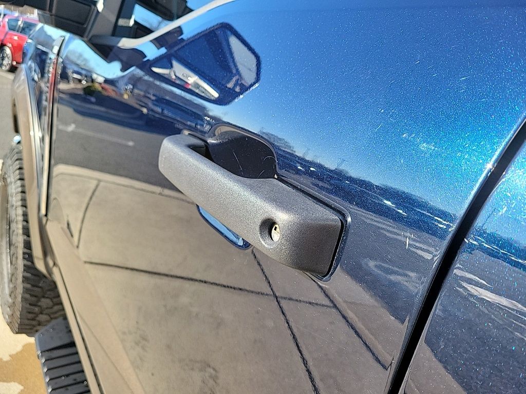 Thumbnail: 2023 Ford F-250 - 13