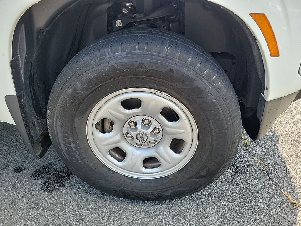 Thumbnail: 2023 Nissan Frontier - 10