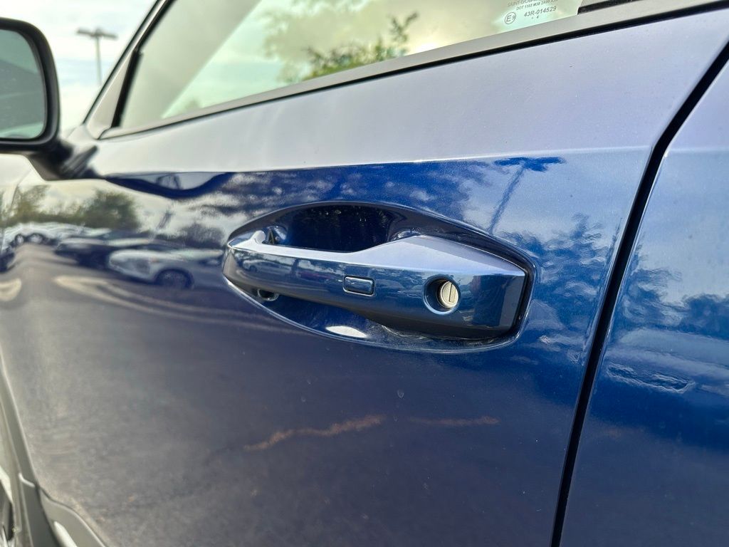 Thumbnail: 2025 Nissan Kicks - 11