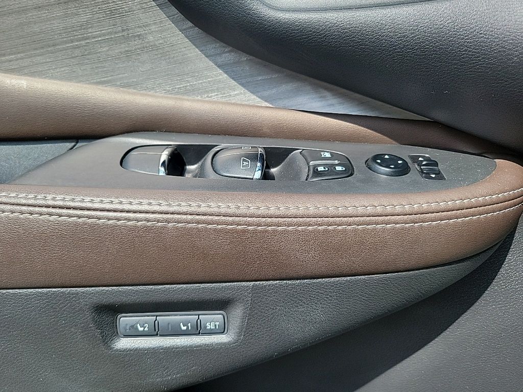 Thumbnail: 2015 Nissan Murano - 21