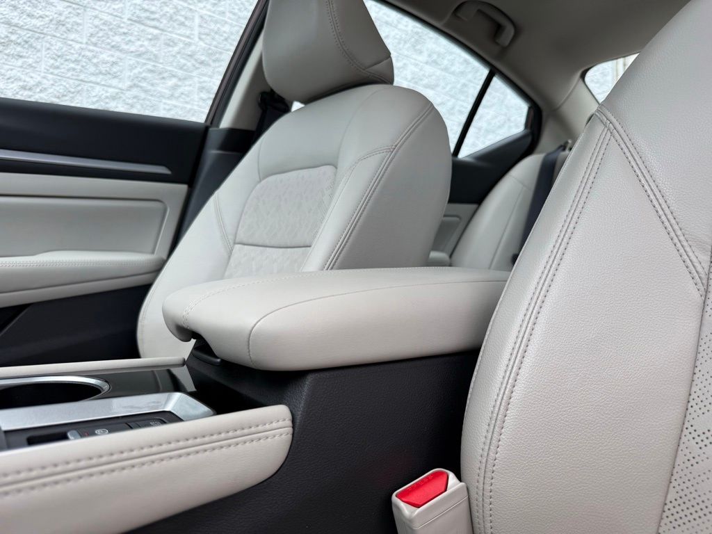 Thumbnail: 2024 Nissan Altima - 31