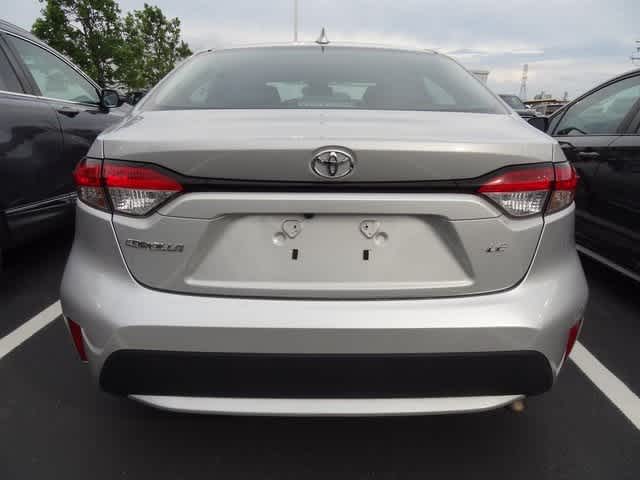 2022 Toyota Corolla LE 5