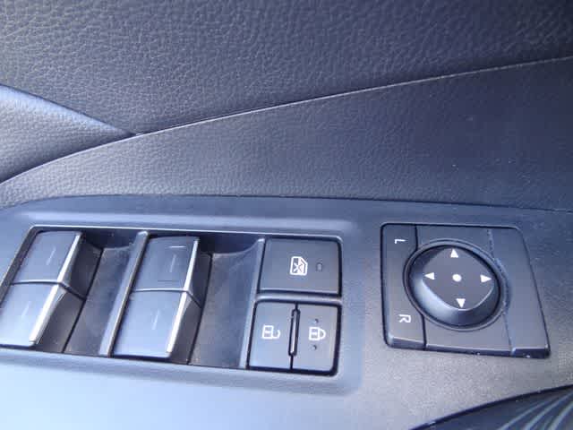 Thumbnail: 2024 Toyota RAV4 - 15