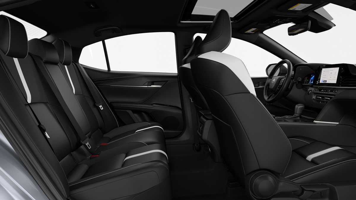 Thumbnail: 2025 Toyota Camry - 21