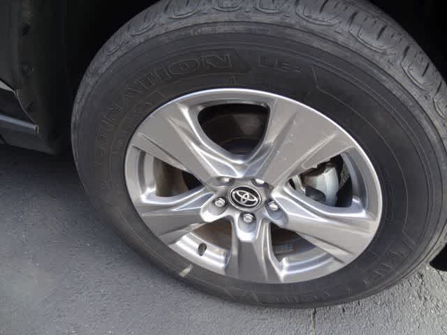 Thumbnail: 2025 Toyota RAV4 - 14