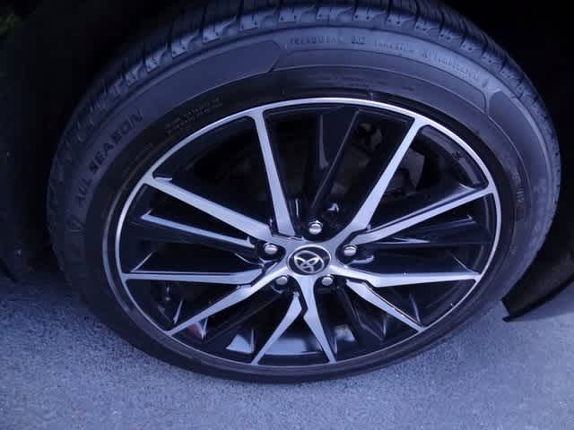 Thumbnail: 2021 Toyota Camry - 20
