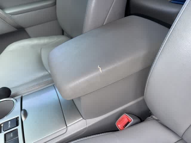 Thumbnail: 2011 Toyota Highlander - 9