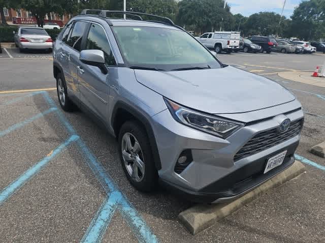 Thumbnail: 2019 Toyota RAV4 - 4