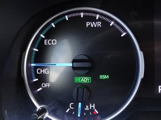 Thumbnail: 2022 Toyota RAV4 - 22