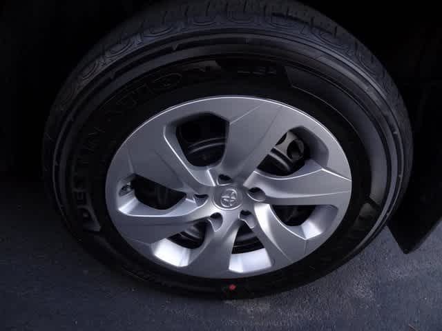 Thumbnail: 2023 Toyota RAV4 - 20