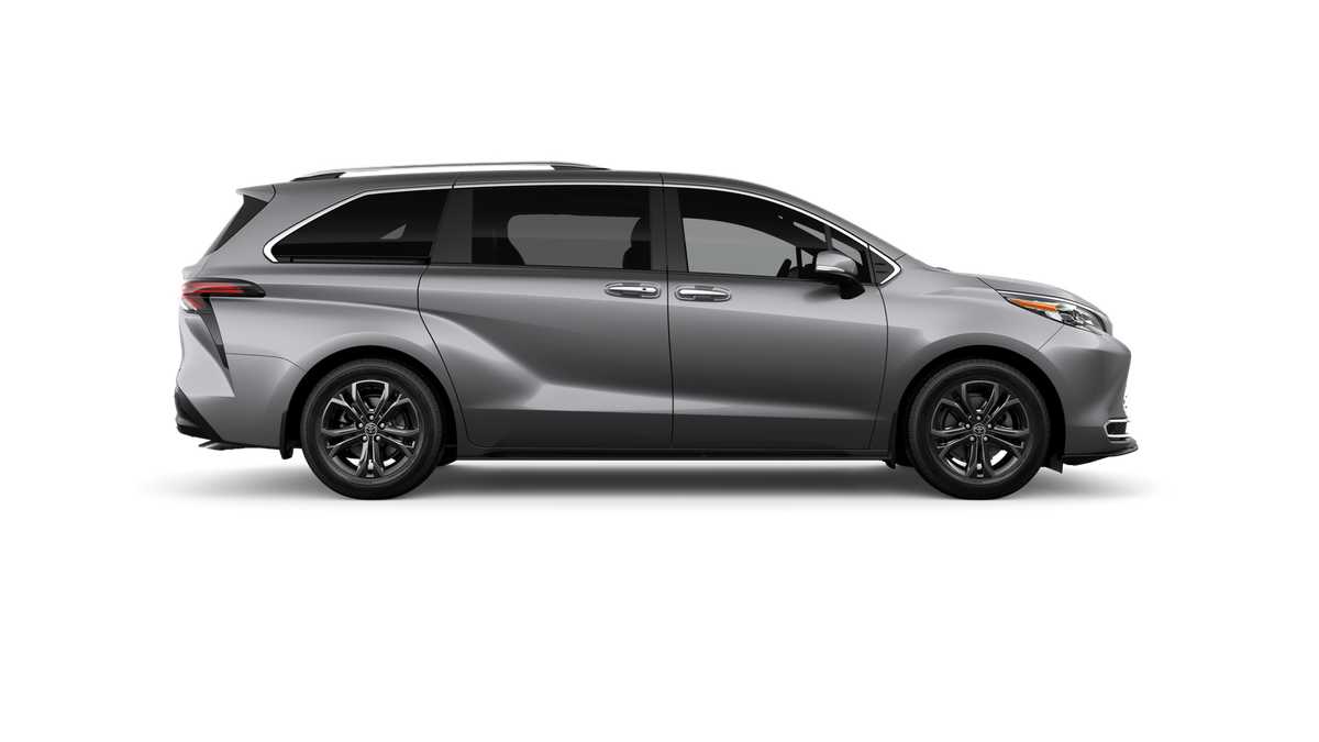 Thumbnail: 2026 Toyota Sienna - 12