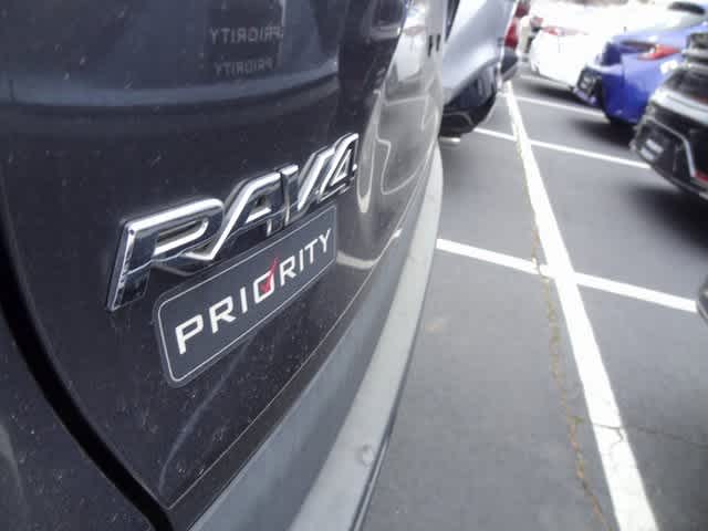Thumbnail: 2021 Toyota RAV4 - 11