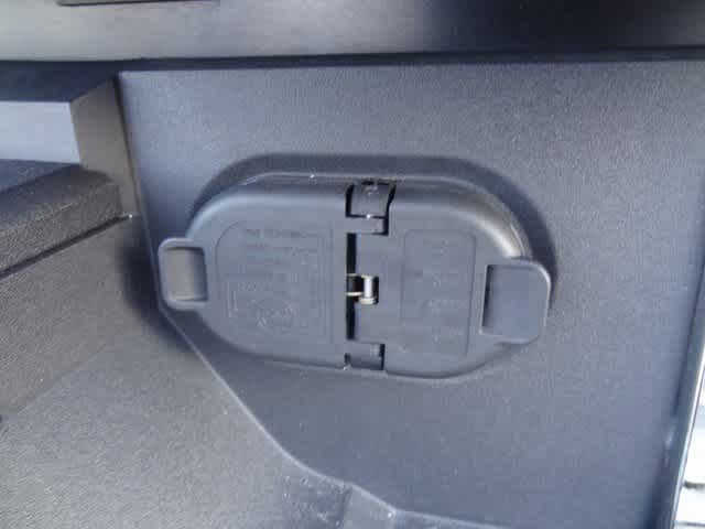 Thumbnail: 2024 Toyota Tundra - 25