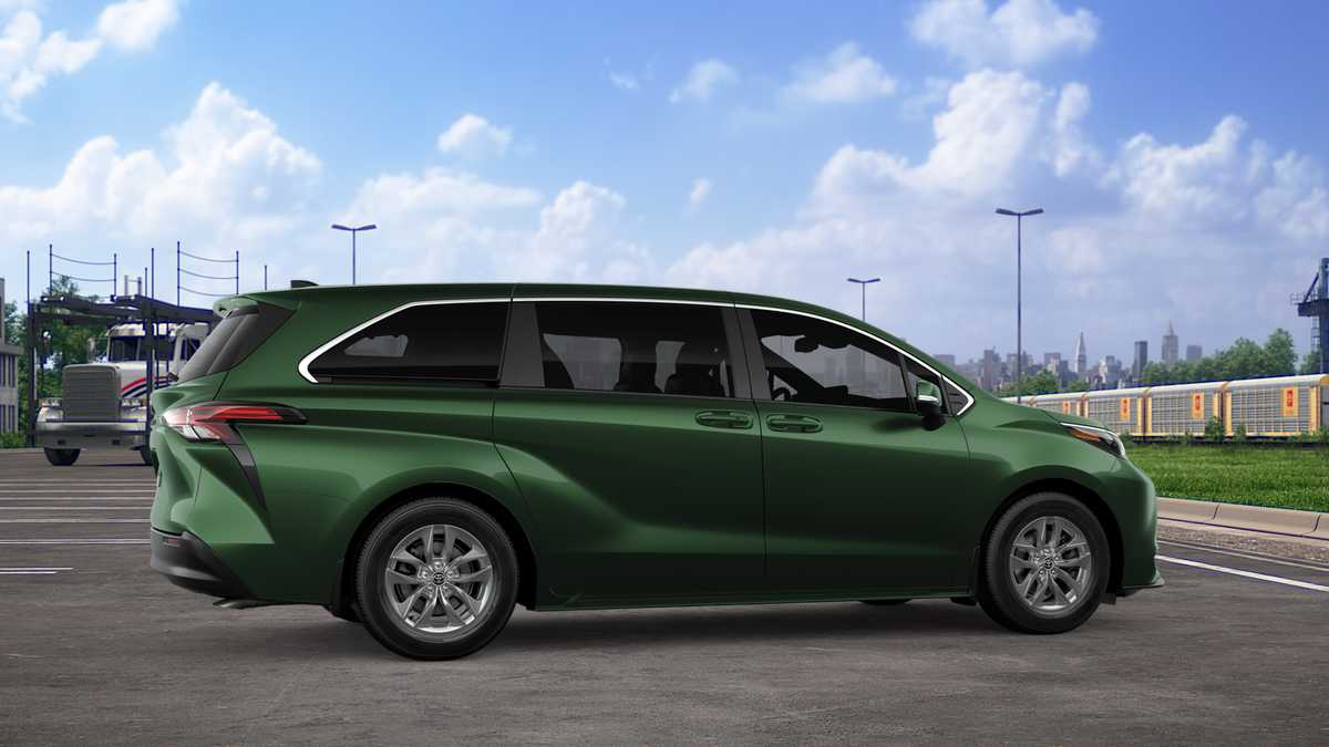 Thumbnail: 2026 Toyota Sienna - 11