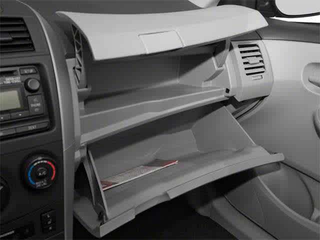 Thumbnail: 2013 Toyota Corolla - 11