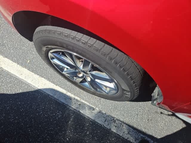 Thumbnail: 2011 Ford Edge - 3