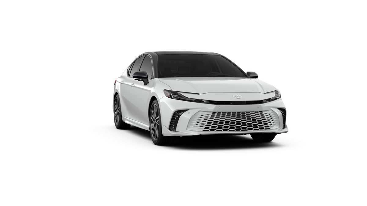 Thumbnail: 2025 Toyota Camry - 16