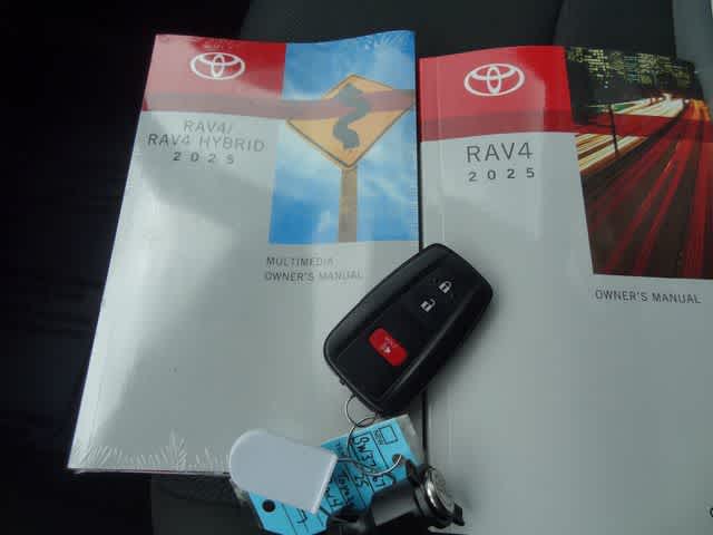 Thumbnail: 2025 Toyota RAV4 - 31