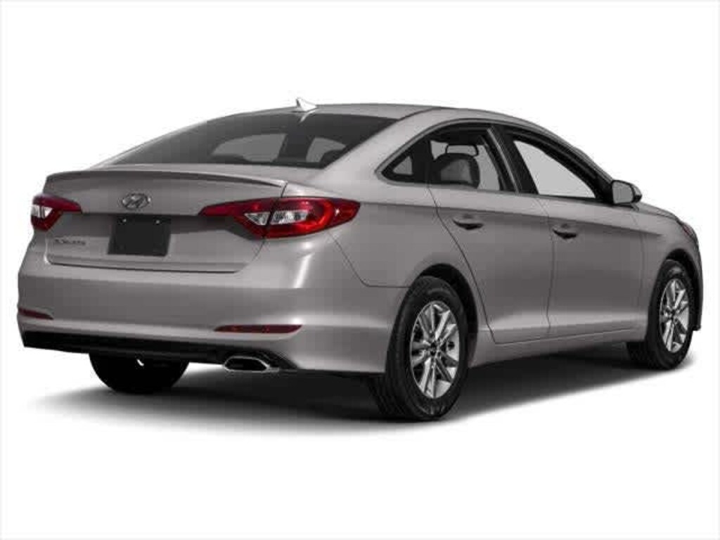 Used 2015 Hyundai Sonata SE Sedan
