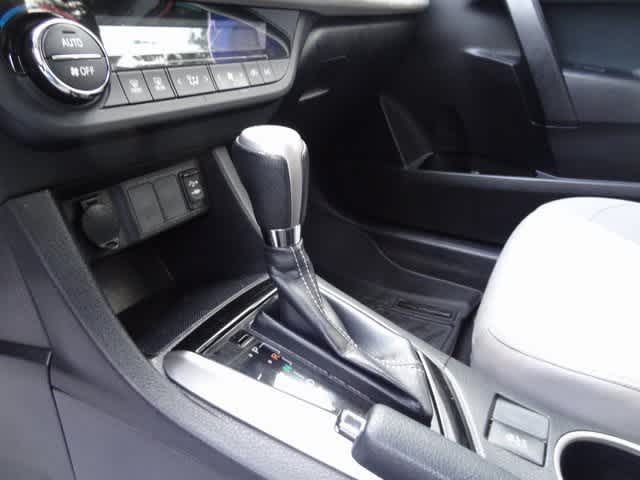 Thumbnail: 2016 Toyota Corolla - 11