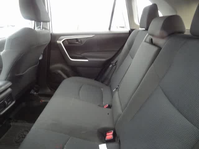 Thumbnail: 2022 Toyota RAV4 - 8