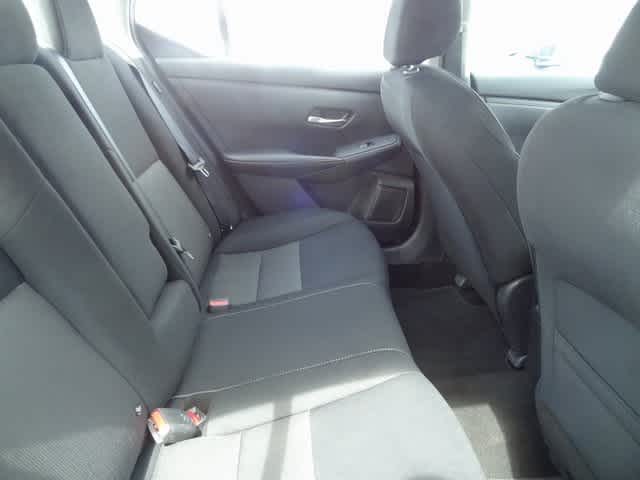 2022 Nissan Sentra SV 9