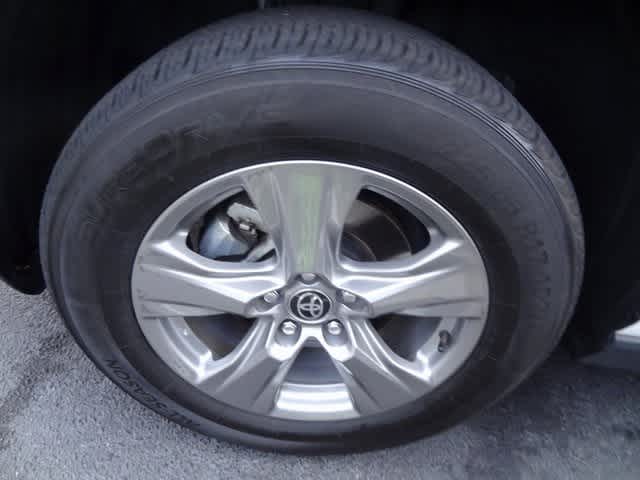 Thumbnail: 2024 Toyota RAV4 - 12