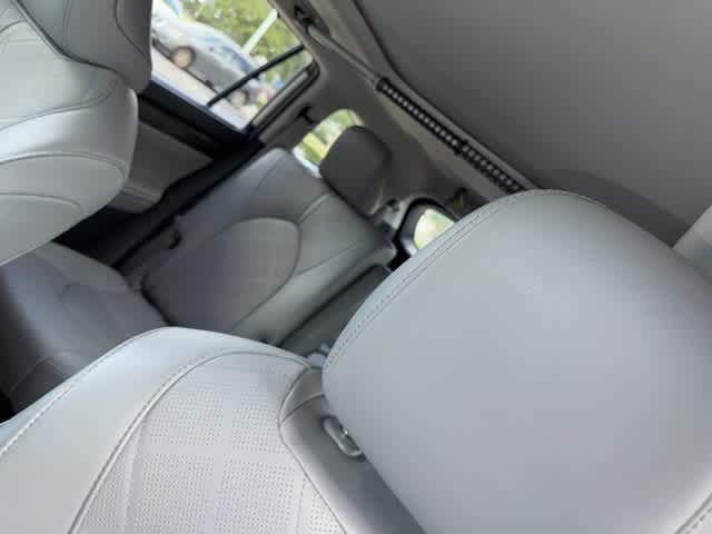 Thumbnail: 2022 Toyota Highlander - 7