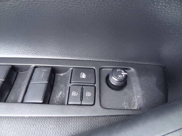 Thumbnail: 2025 Toyota Corolla - 15