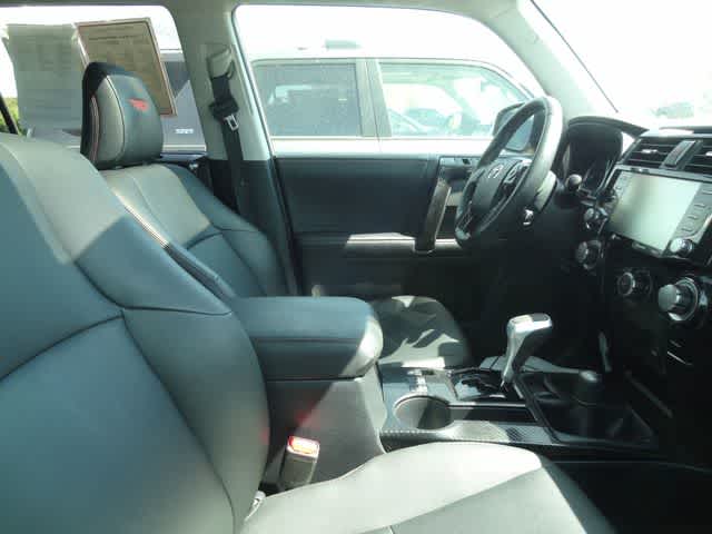 Thumbnail: 2022 Toyota 4Runner - 14