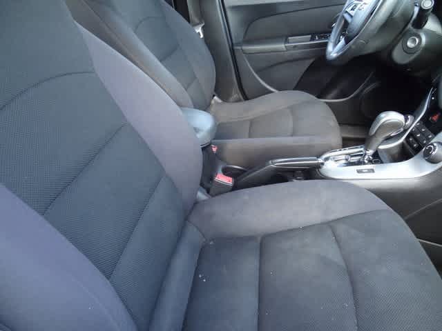 Thumbnail: 2015 Chevrolet Cruze - 21