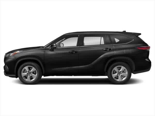 Thumbnail: 2022 Toyota Highlander - 3