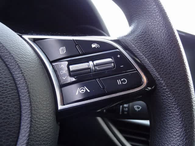 Thumbnail: 2023 Kia Forte - 18