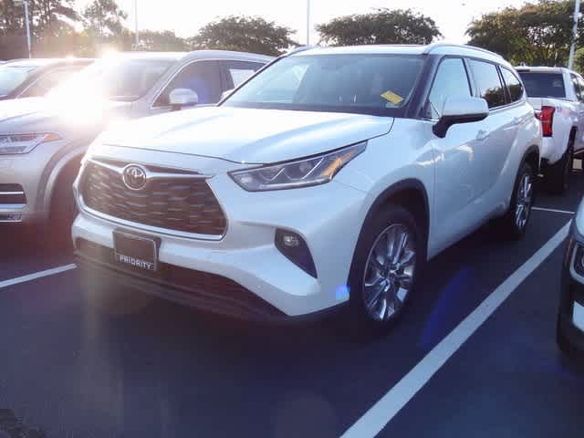 Thumbnail: 2023 Toyota Highlander - 1