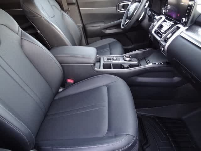 2024 Kia Sorento EX 21