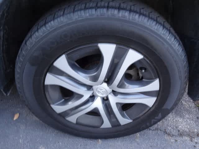 Thumbnail: 2017 Toyota RAV4 - 14