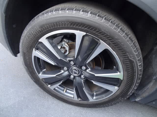 Thumbnail: 2021 Lexus UX - 12