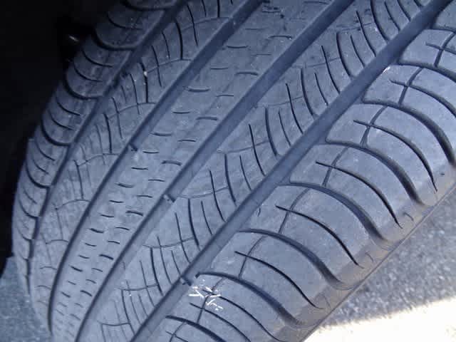 Thumbnail: 2021 Land Rover Range Rover Velar - 42